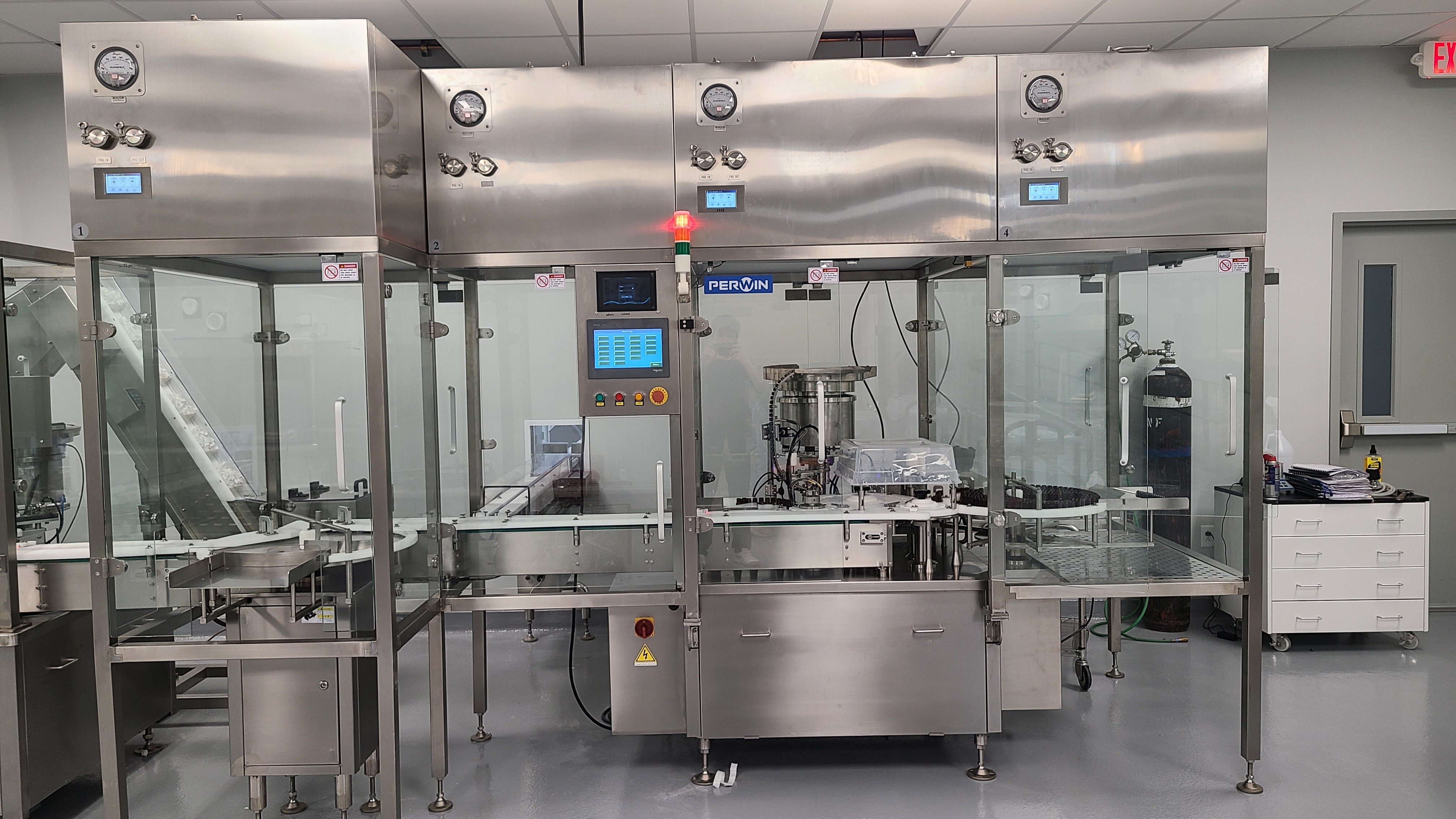 Real PERWIN vial filling and stoppering line